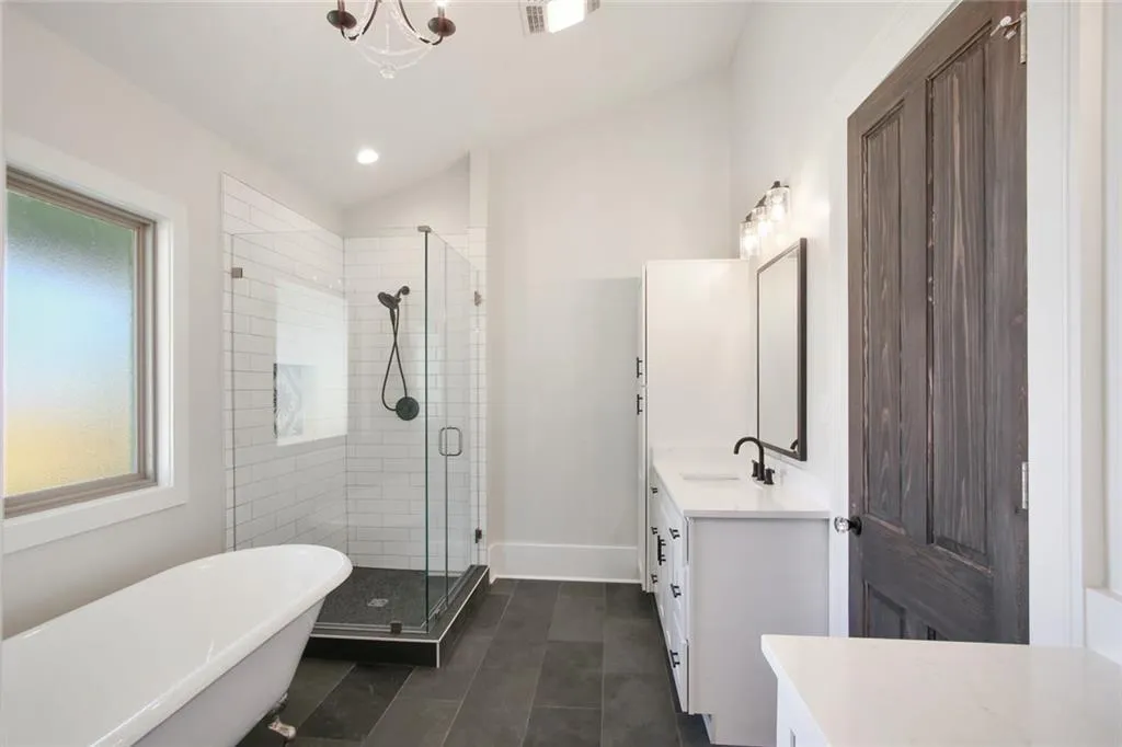 bathroom remodeling new orleans - An image of a newly renovated bathroom.