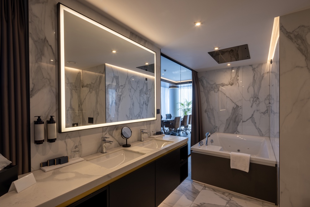 dated-bathroom